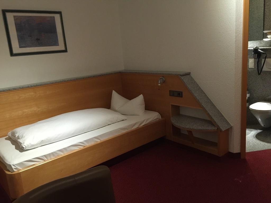 Hotel "Am Bergpark" Neue Drusel Кассель Экстерьер фото